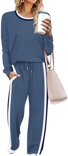 Side striping and a color block crewneck give this rich blue matching set a clean, sporty look for cool days.