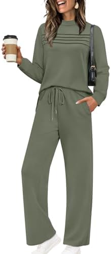 Crisp green spacer fabric gives this mock-neck pullover and cropped wide-leg pant set a clean drape for travel days.