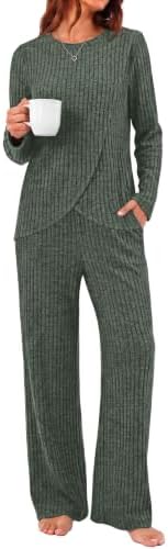 A rich green two-piece lounge set with clean color contrasts and a curved hem, knit in our soft tri-blend fabric.