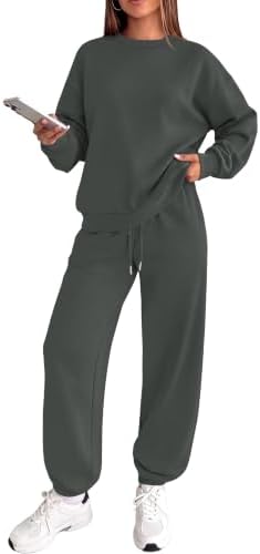 Soft poly-cotton fleece shapes this dark grey two-piece set, pairing an oversized crewneck with tapered joggers.