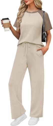 A color block top in soft beige pairs with wide-leg pants in our lightweight four-way stretch knit for easy summer travel.