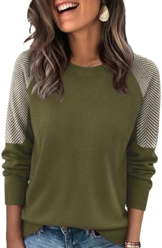 Woven herringbone sleeves meet an earthy army green body in this lightweight, non-itchy knit pullover.