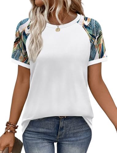 Raglan sleeves and a bright white body give this lightweight summer top a clean, sporty look that packs well for warm getaways.