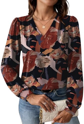 A dark botanical print sets off the gentle V-neck and soft pleated shoulders on this lightweight autumn blouse.