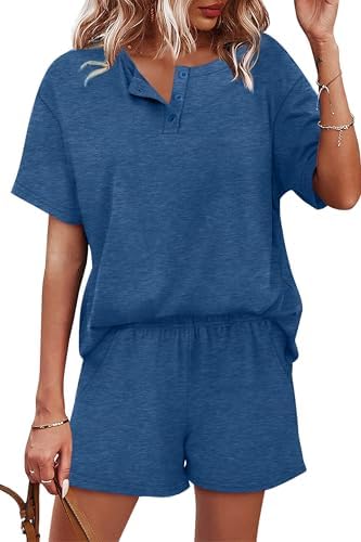 Cut in cool blue, this breezy two-piece set pairs a buttoned henley tee with pull-on shorts built with side pockets.