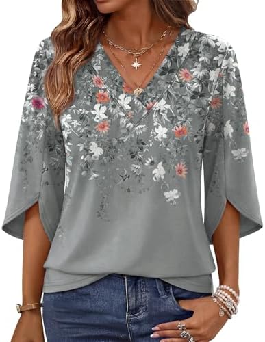 Split three-quarter sleeves and a clean V-neck give this breezy floral print top an easy, polished feel all day long.