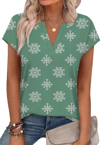 Crisp green snowflake patterning brightens this breezy notch-neck top, finished with easy cap sleeves for warm afternoons.