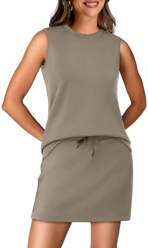 A sleeveless crewneck top paired with an active skort, finished in a warm light coffee tone that packs neatly for trips.