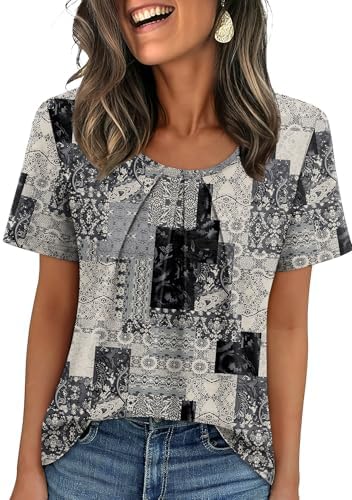 Cut with a gentle pleated front, this scoop neck blouse in Print 09 brings easy drape to warm-weather days.
