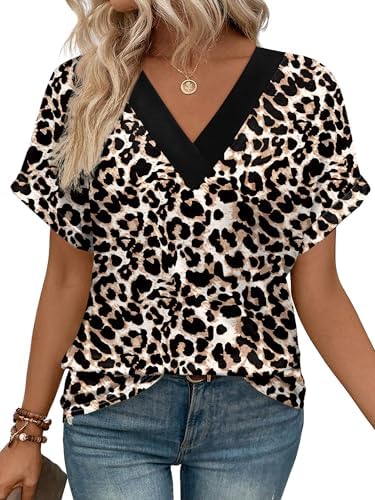 A crisp leopard print brings bold pattern to this soft v-neck tee cut with neat rolled sleeves and an easy relaxed body.