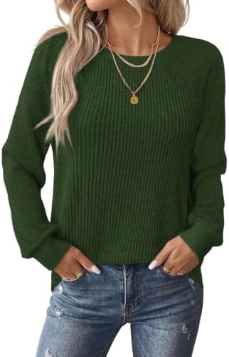Ribbed green knit meets contrast trim on this soft crewneck pullover made for cool breezes and layered days.