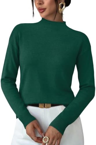 Spun in a rich green knit, this lightweight mock neck gives you smooth coverage without adding heavy bulk.