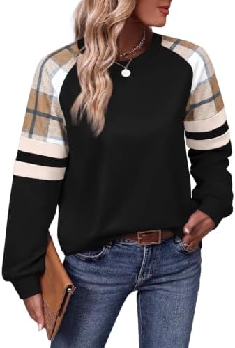 Patterned sleeves give this black grid tunic top an easy focal point for relaxed days and cool evenings.
