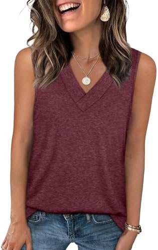 Cut in warm rustred, this breathable V-neck tank brings an earthy tone to high-waisted shorts and light denim.