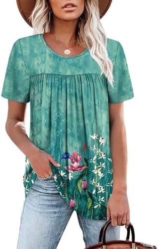 Lush botanicals across a rich green backdrop bring a fresh garden feel to this breezy babydoll tee.