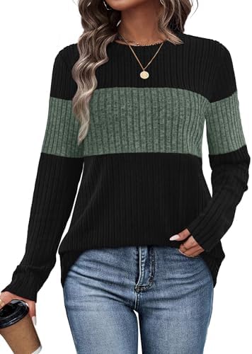 Crisp green color blocking across the chest and sleeves gives this light long-sleeve knit an easy, polished look.