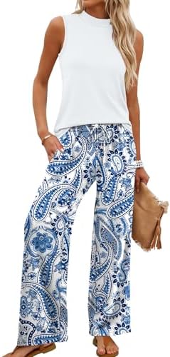 A sleeveless mock neck top and breezy wide-leg pants come together in our intricate Boho Blue pattern for relaxed vacation days.