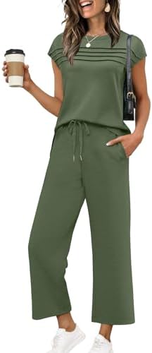 A cool green spacer-knit set cut with a cap-sleeve top and cropped wide-leg pants for easy packing.