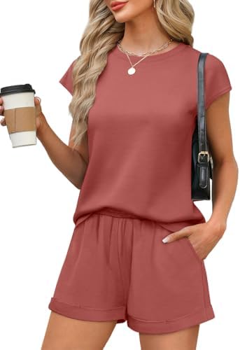 Saturated burgundy gives this relaxed cap-sleeve top and matching elastic shorts a rich tone that travels easily from lounge to resort.