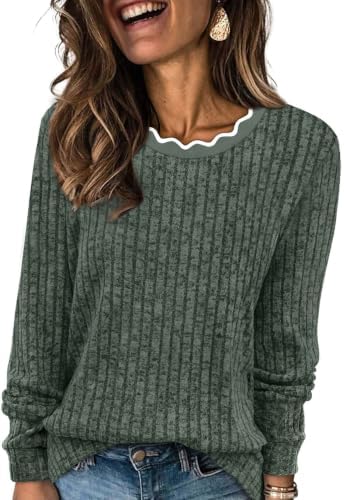 A plush green knit pairs with a scalloped neckline for an easy layer that stays soft through breezy evenings.